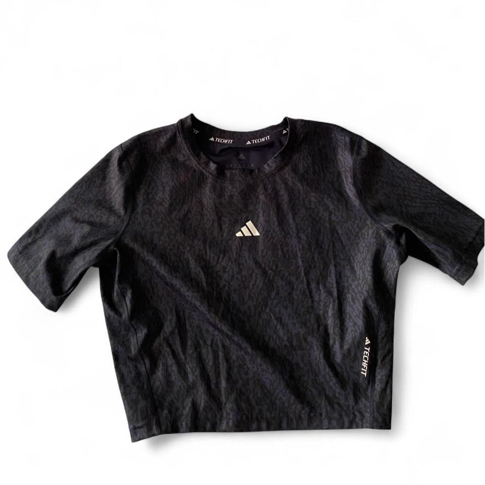 Adidas Women's Black and Navy Crop-top